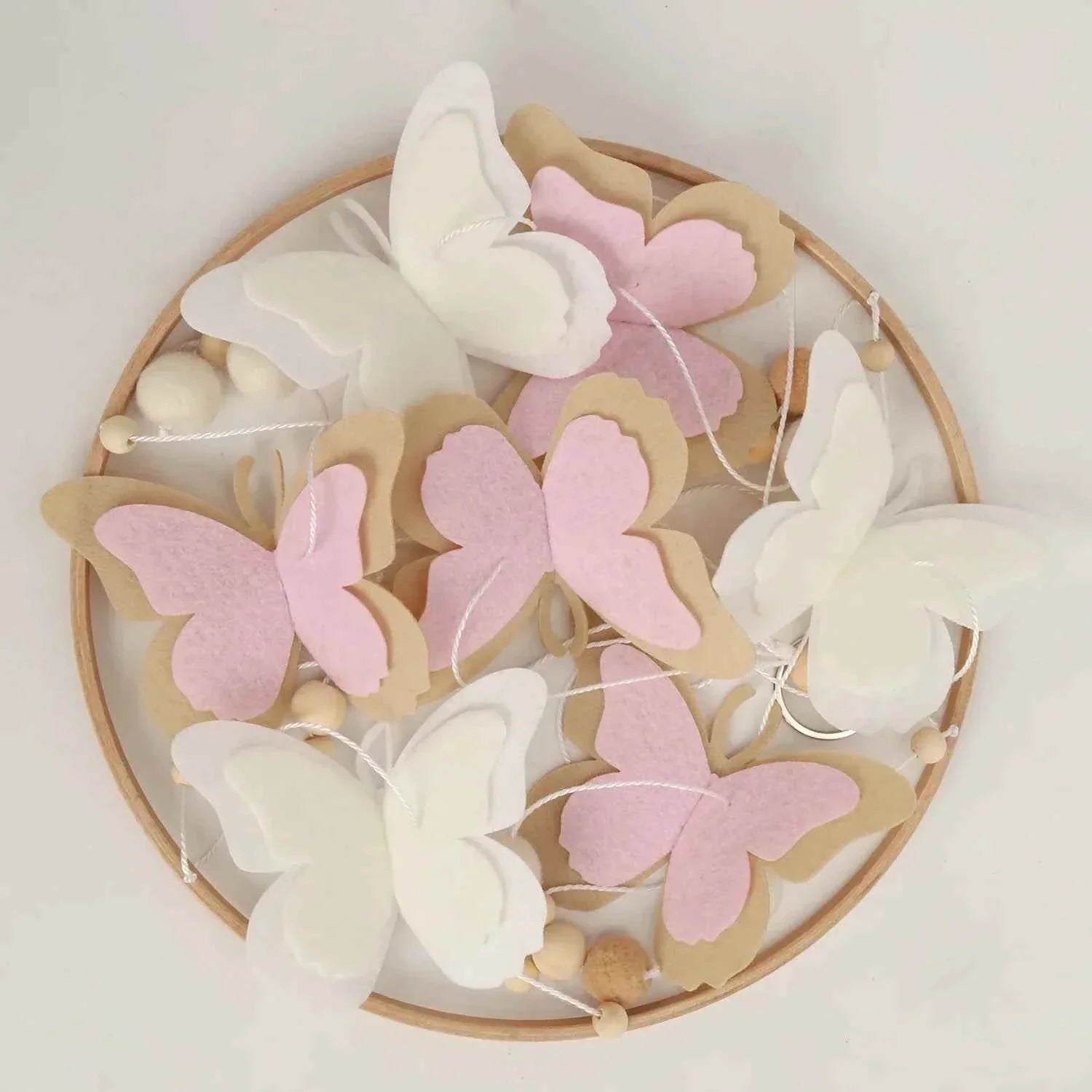 Carusel muzical cu fluturasi pentru patut bebe fara suport Ingvart