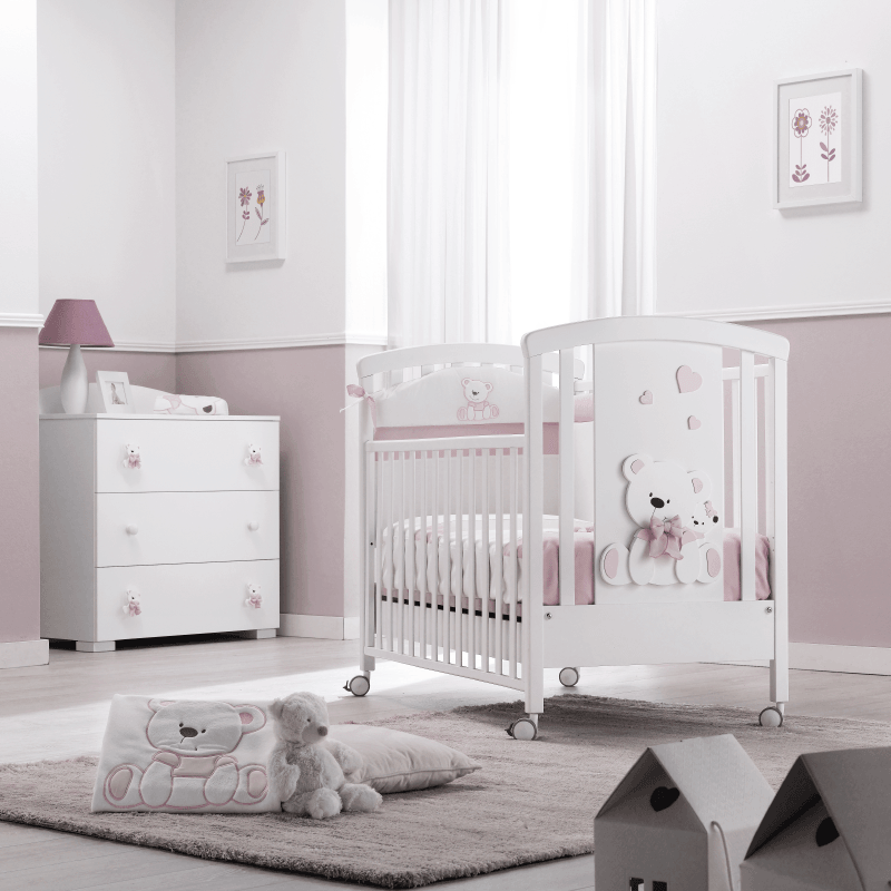 Dormitor Complet Fetite Roz 6 piese Patut + Saltea + Set Textil Protectie Tato + Comoda + Cabinet + Dulap - Camera Bebelusului
