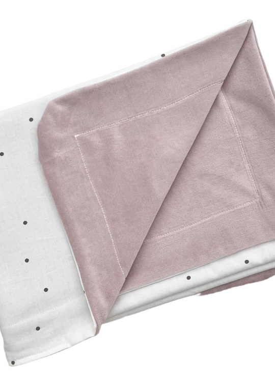 Paturica subtire bumbac roz pudra cu picouri Dots&Powder Pink– 80X120 cm – 1040-1002-2 – Dada&Rocco