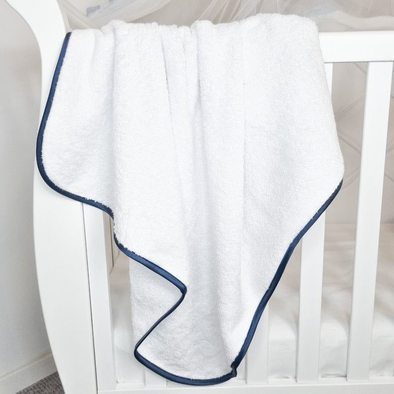 AnneBebe White Towel With Hood Navy Blue Insert 75x90 cm 