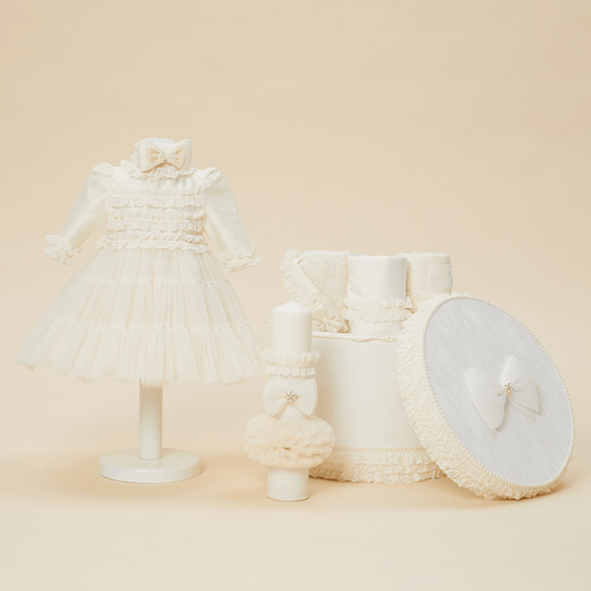 Set Botez Francisca 4 Piese 4 Piese, Rochita, Lumanare, Trusou si Cufar Personalizat Botez AnneBebe