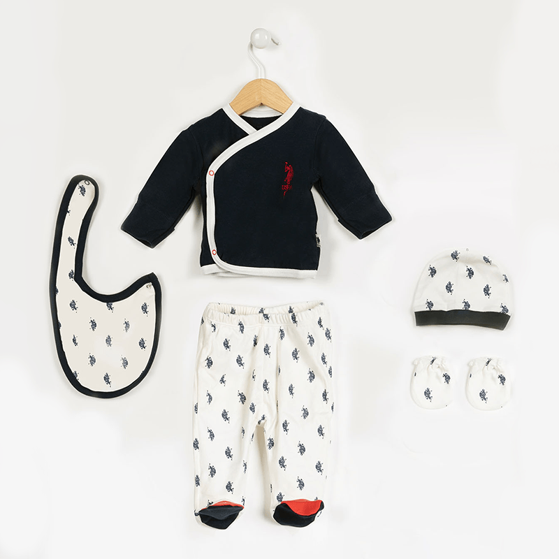 AnneBebe - Set Nou Nascut 5 Piese Bluza Bleumarin Pantaloni Crem Cu Imprimeu Logo Baietei USB800 Us Polo Assn