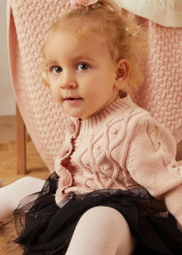 Cardigan Tricotat pentru Fetite, Roz cu Ciucuri la nasturi 21053 Patique - Camera Bebelusului