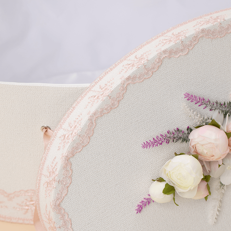 Cufar Crem Oval Dantela Roz & Buchet Flori Roz Botez Fetite AnneBebe - Camera Bebelusului