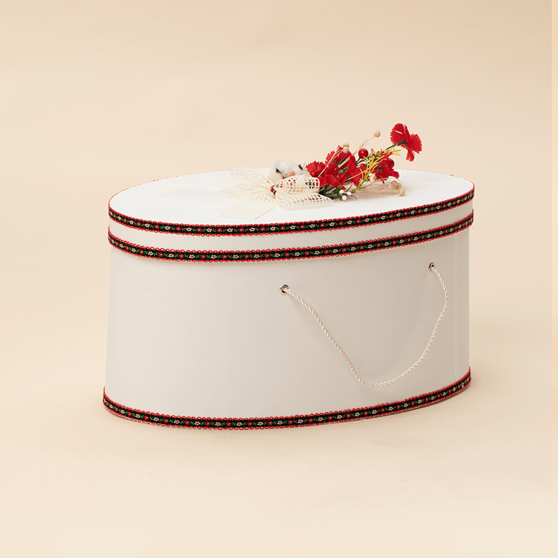 Cufar Oval Traditional Patratele Cu Flori Rosi Botez Fetite AnneBebe - Camera Bebelusului