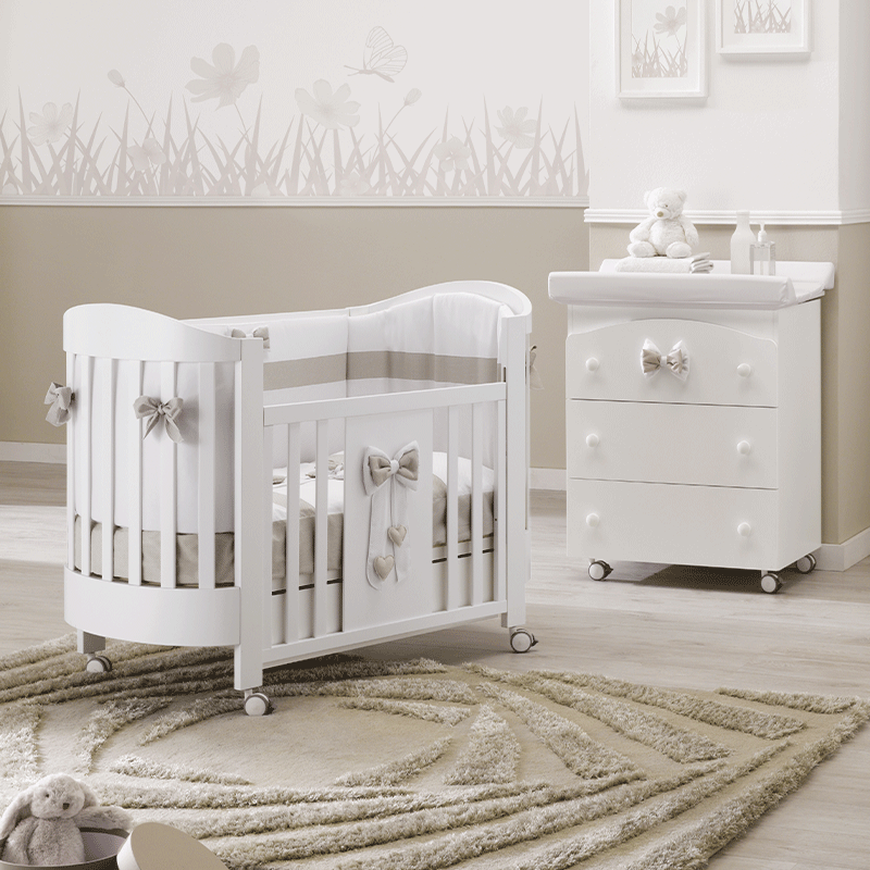 Patut bebelusi Oval Lilli alb cu saltea inclusa Design Italian Alb Lemn de Fag - Camera Bebelusului